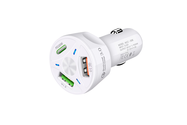 MODEMCAT FAST CAR CHARGER WITH 3 PORTS ( 2USB AND 1 TYPE C) MCC008